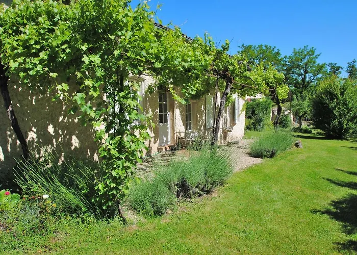 Maison Des Vignes 펜션