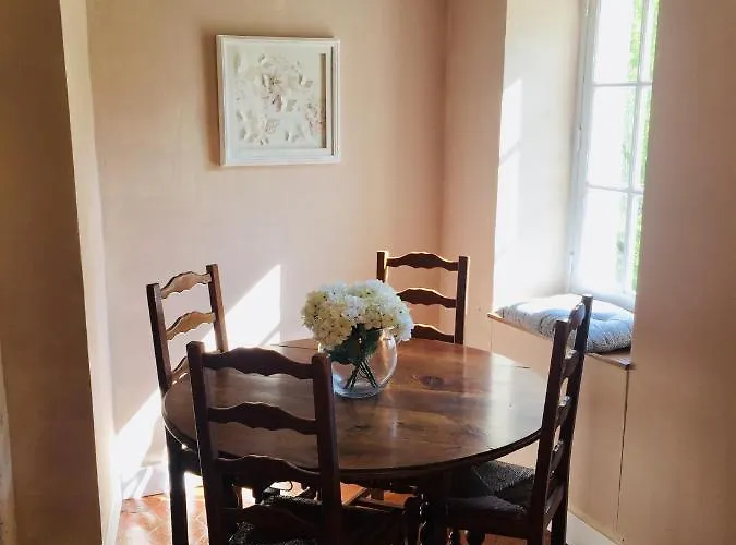 Maison Des Vignes 펜션