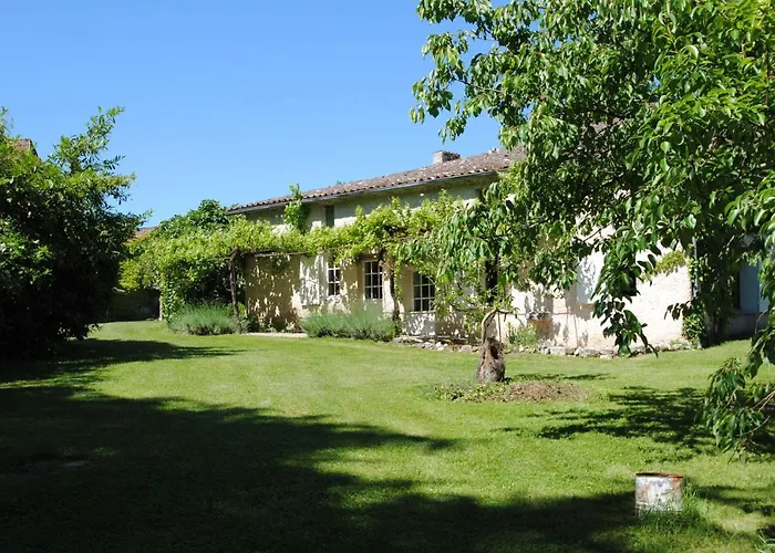 Maison Des Vignes 펜션 Le Fleix